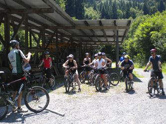 mtbeer-Fahrtechnikkurs in Interlaken...